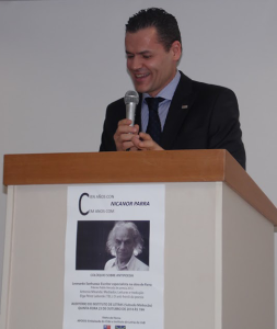 Diretor Enrique Huelva Unternbäumen faz abertura do evento